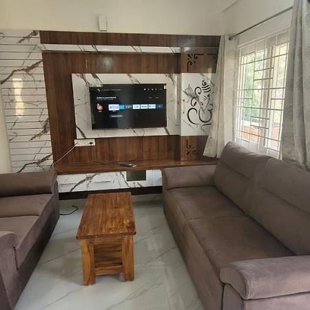 Castle Hsr Sarjapur Road Appartement Bangalore Buitenkant foto